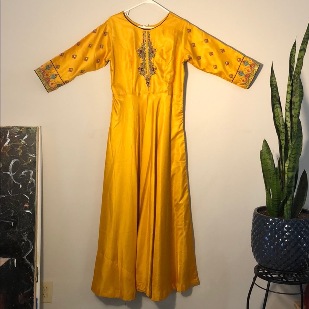 Yellow Saree with Navy Blue Floral Dupatta